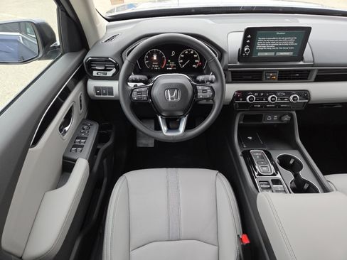 Used 2025 Honda Pilot EX-L image 24