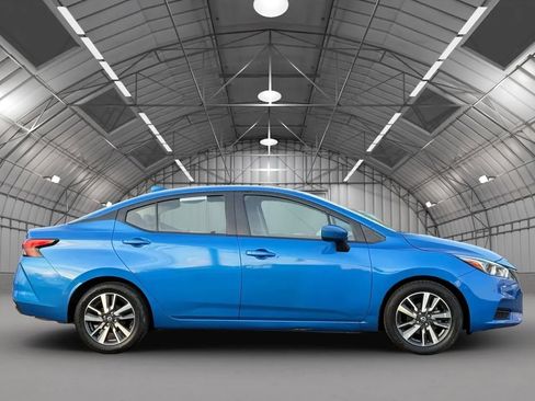 Used 2021 Nissan Versa SV image 8