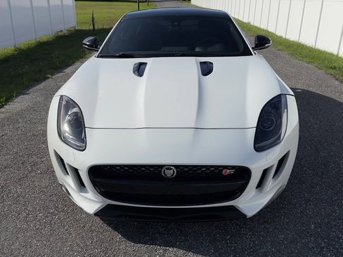 Used 2016 Jaguar F-TYPE Coupe RWD image 2