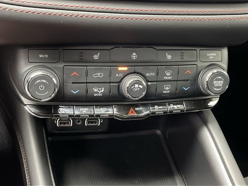 Used 2026 Dodge Durango GT AWD/4WD image 23