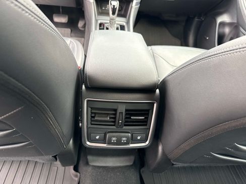 Used 2023 Subaru Forester Touring AWD/4WD image 17