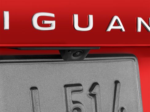 Certified 2024 Volkswagen Tiguan SE R-Line FWD image 61