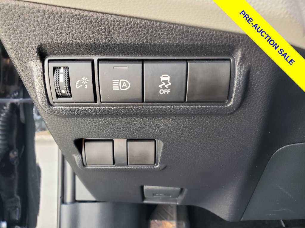 Used 2026 Toyota Corolla Cross LE FWD image 20
