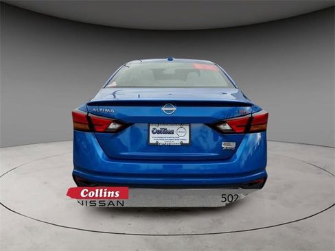 Certified 2025 Nissan Altima 2.5 SR image 8