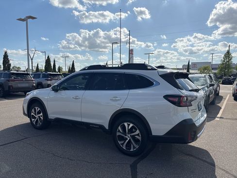 Used 2022 Subaru Outback Touring w/ Tech Package 2 image 6