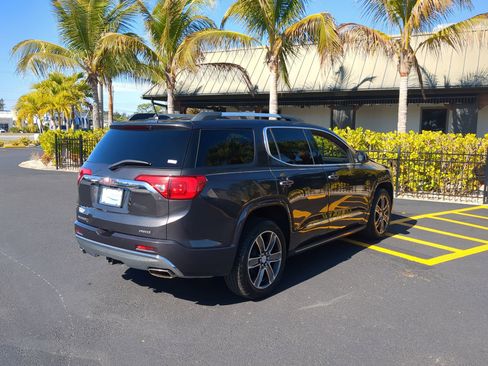Used 2017 GMC Acadia Denali w/ Technology Package image 6