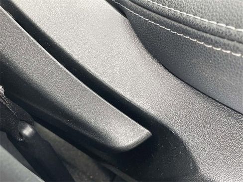 Used 2023 Subaru Forester Premium image 21