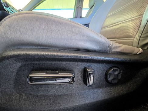 Used 2019 Honda CR-V EX-L image 16