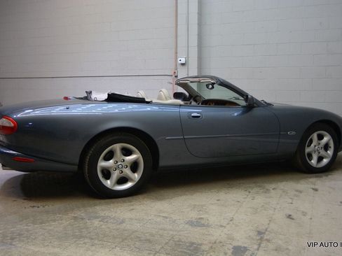 Used 2000 Jaguar XK8 Convertible RWD image 12