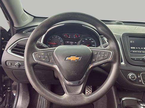 Used 2016 Chevrolet Malibu LT FWD image 12