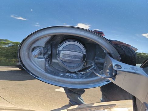 Used 2023 Porsche 718 Cayman RWD image 20