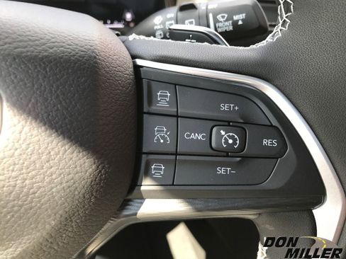 New 2025 Jeep Grand Cherokee L Altitude image 15