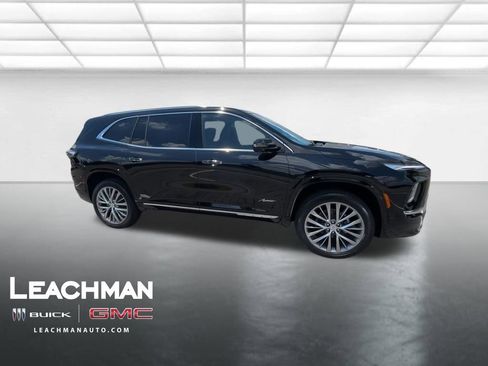 Certified 2025 Buick Enclave Avenir w/ Super Cruise Package image 8
