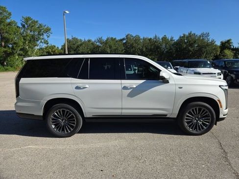 Used 2025 Cadillac Escalade Sport Platinum w/ LPO, Floor Liner Package AWD/4WD image 6