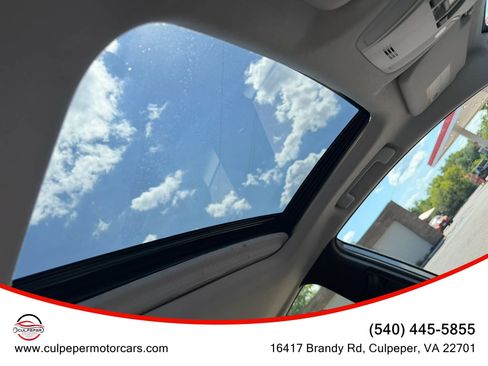Used 2016 Toyota Prius Four w/ Advanced Technology Package FWD image 17