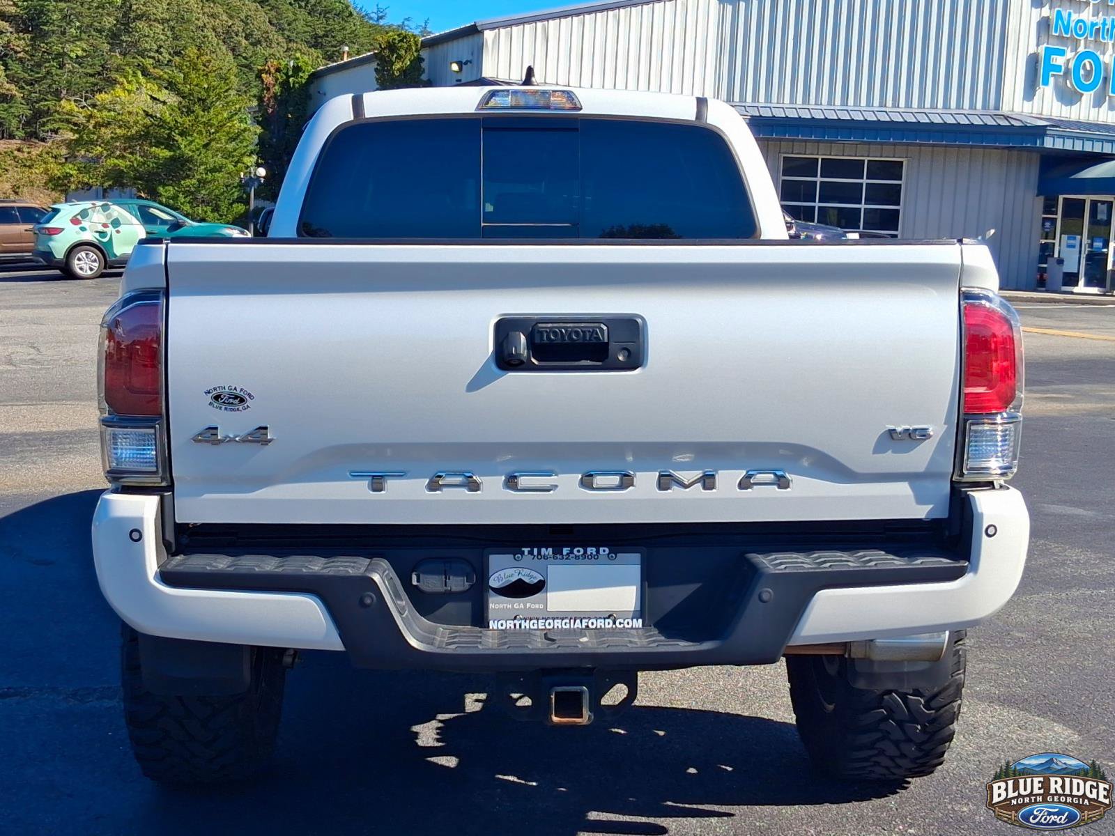Used 2021 Toyota Tacoma Limited AWD/4WD image 5