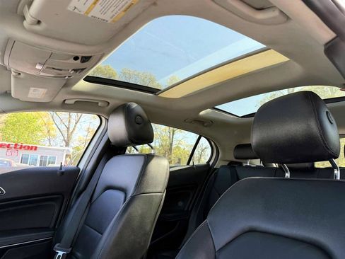 Used 2015 Mercedes-Benz GLA 250 image 10
