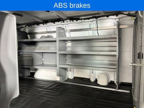 Used 2016 Chevrolet Express 2500 RWD image 14