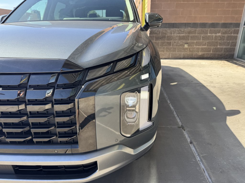 Used 2024 Hyundai Palisade Limited FWD image 11