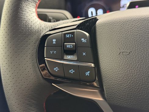 Certified 2025 Ford Explorer ST-Line w/ Premium Package RWD image 31