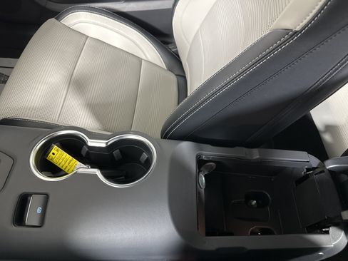 Used 2024 Ford Mustang GT Premium image 21