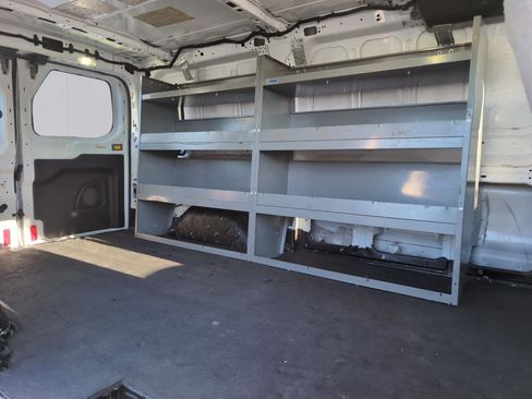 Used 2017 Ford Transit 250 130 Low Roof RWD image 33