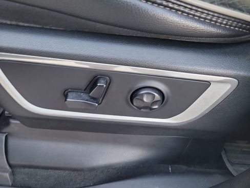 Used 2020 RAM 1500 Laramie RWD image 23