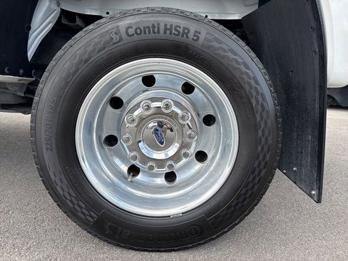 Used 2022 Ford F450 Limited w/ FX4 Off-Road Package AWD/4WD image 13