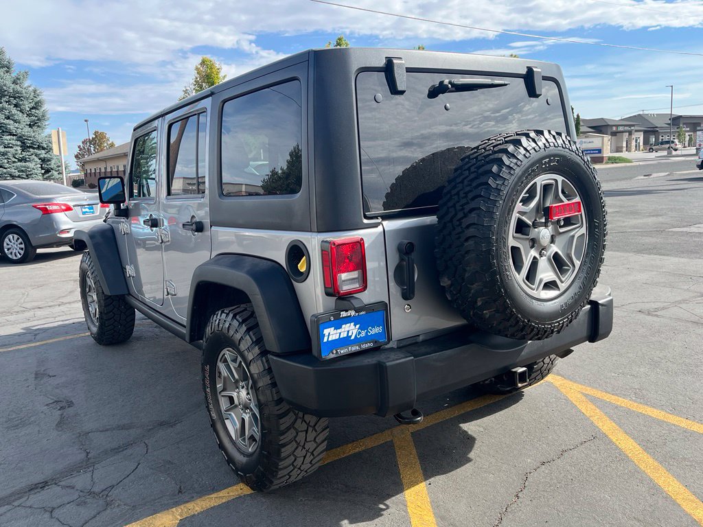 Used 2017 Jeep Wrangler Unlimited Rubicon w/ Cold Weather Group AWD/4WD image 6