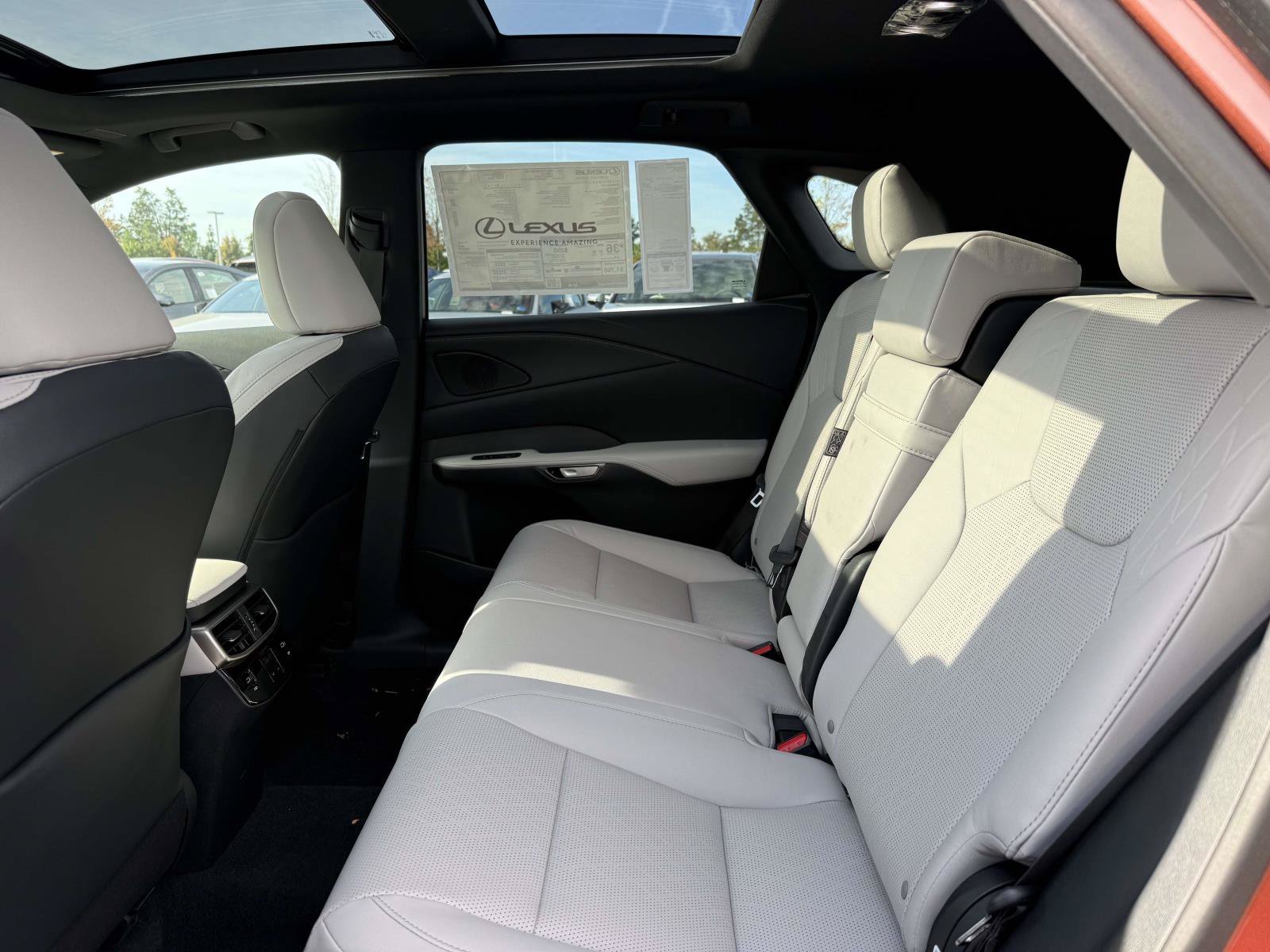 New 2026 Lexus RX 350h w/ Convenience Package AWD/4WD image 13