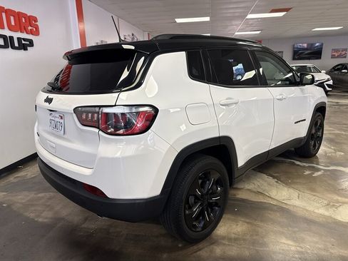 Used 2019 Jeep Compass Latitude AWD/4WD image 7