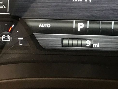 New 2026 RAM 1500 Laramie w/ Off Road Group image 18