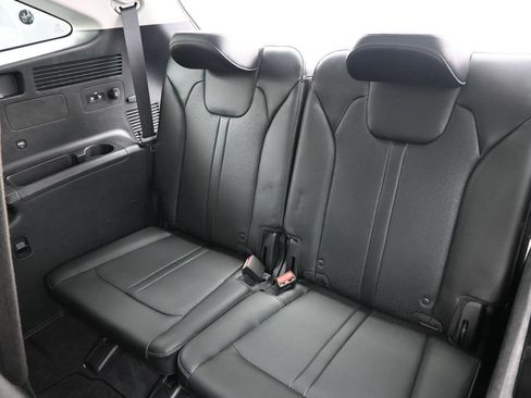 Used 2021 Kia Sorento S FWD image 18