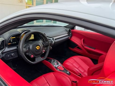 Used 2014 Ferrari 458 Italia Coupe RWD image 2