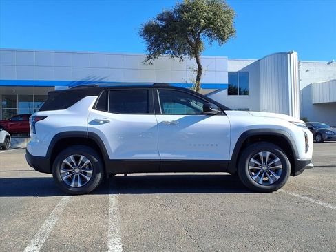 New 2026 Chevrolet Equinox LT image 3