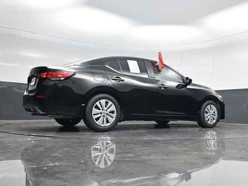 Used 2025 Nissan Sentra S image 49