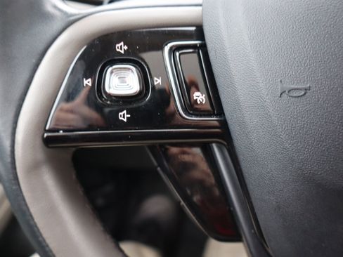 Used 2023 Lincoln Corsair Reserve w/ Equipment Group 202A image 15