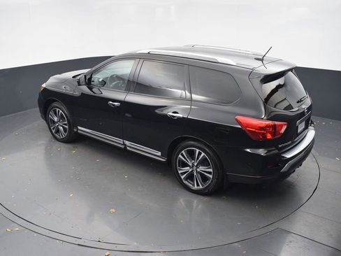 Used 2017 Nissan Pathfinder Platinum w/ Cargo Package image 41