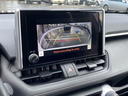 Used 2024 Toyota RAV4 XLE image 33