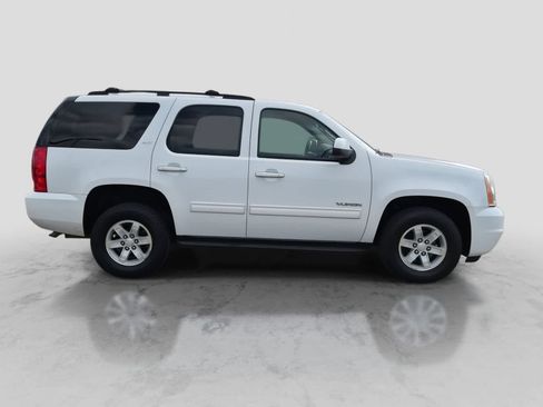 Used 2012 GMC Yukon SLT w/ SLT-2 Equipment Package AWD/4WD image 9