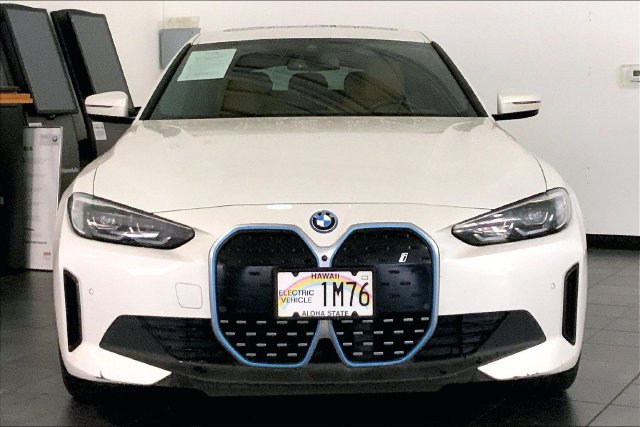 Certified 2024 BMW i4 eDrive35 w/ Parking Assistance Package RWD image 3