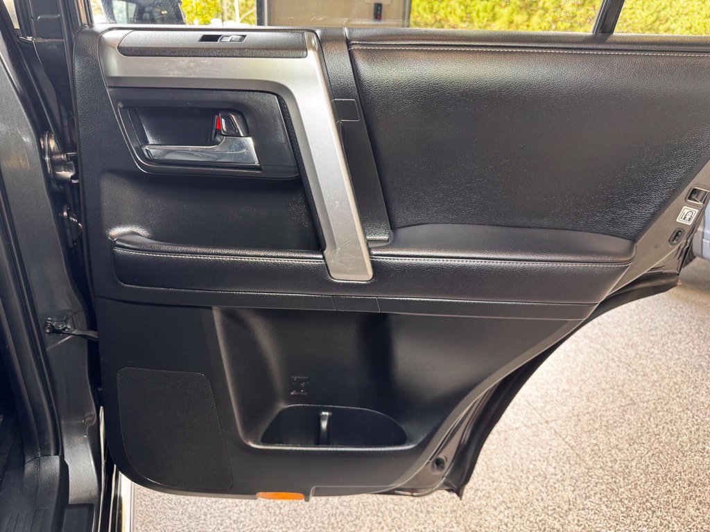 Used 2018 Toyota 4Runner Limited AWD/4WD image 48