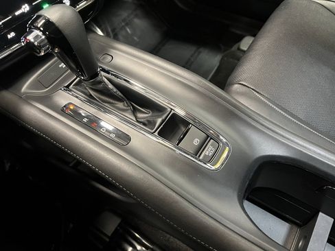 Used 2022 Honda HR-V EX-L image 7