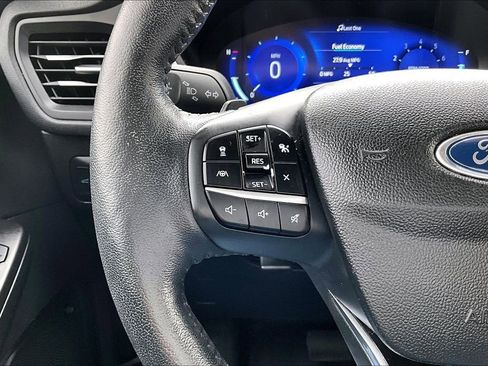 Used 2020 Ford Escape Titanium w/ Titanium Premium Package 2.0 AWD/4WD image 18