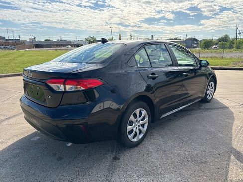 Used 2024 Toyota Corolla LE image 5
