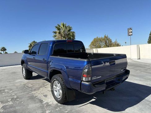 Used 2015 Toyota Tacoma PreRunner image 11
