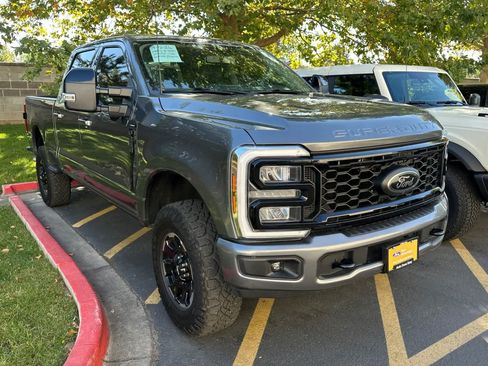 Certified 2025 Ford F250 Lariat w/ Tremor Off-Road Package AWD/4WD image 3