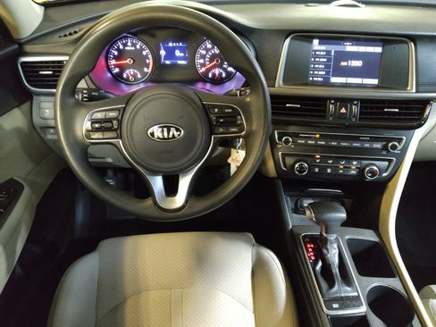 Used 2018 Kia Optima LX w/ 17" Alloy Wheels Package FWD image 22