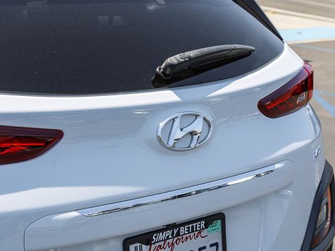 Used 2019 Hyundai Kona Limited FWD image 11