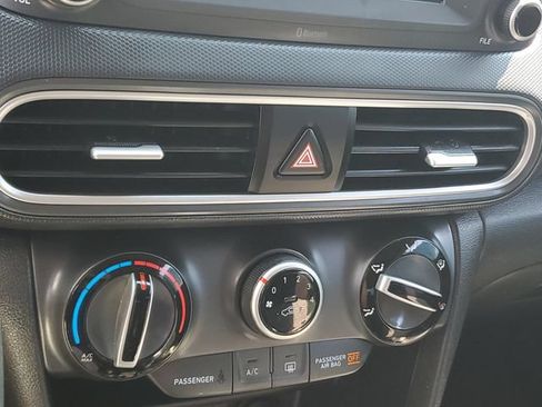 Used 2021 Hyundai Kona SE FWD image 29